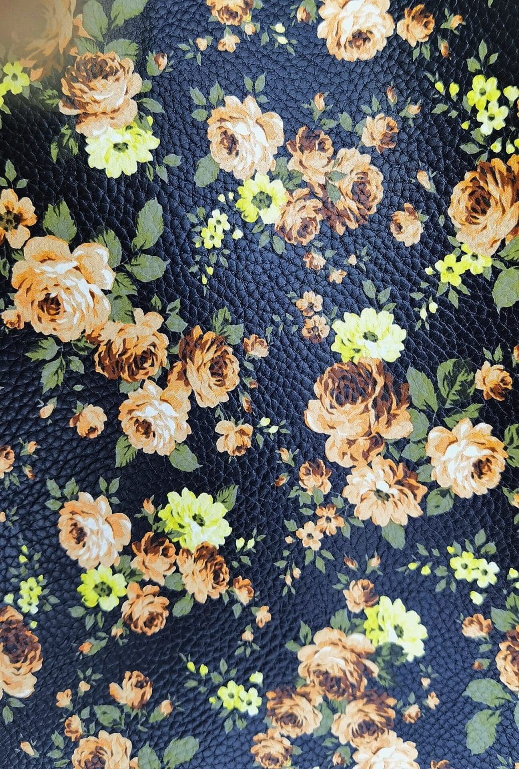 Faux Leather : 7 Piece Oh So Pretty Roses Series (FL27)