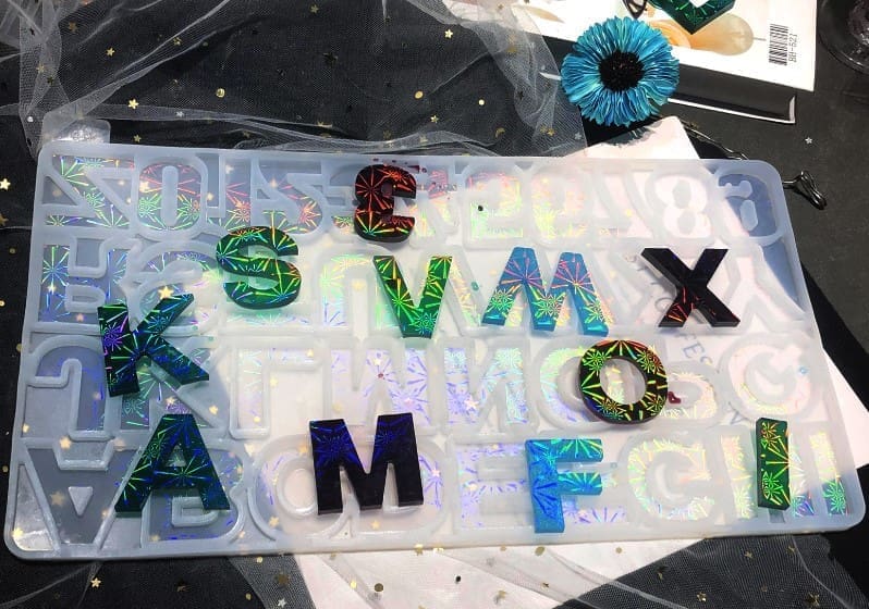 Resin & Epoxy : Alpha Holographic Keychain Silicone Mould