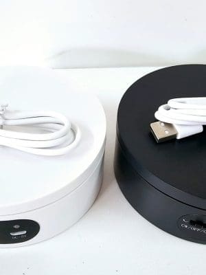 Tech : 2 in 1 Dual Battery or USB Automatic Turntable Display