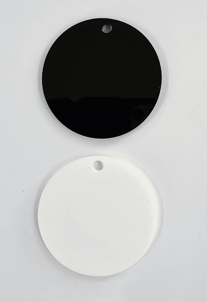 Laser Acrylic Shapes : Circle 4, 5 & 6cm Acrylic Keychains in 3mm BLACK or WHITE + 30mm Silver Split Keyring