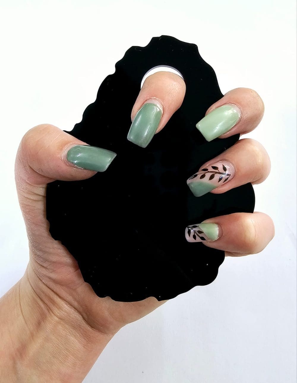Laser Acrylic Shapes : BLACK & WHITE Irregular Nail Pallet Acrylic