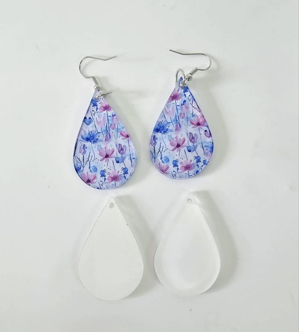 Tear Drop Earring EARR1a Laser Sublimation Blanks : (EARR1) 3mm Blank Subli Acrylic Tear Drop Earrings + attachments