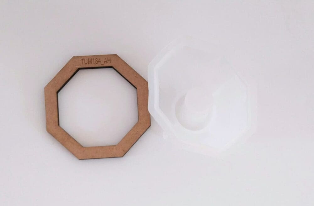 Resin & Epoxy : 4 Piece Oval Tray + Square Storage Container & Polygon Vase (TU184_AH) + Casting Support Jig for the Vase mould