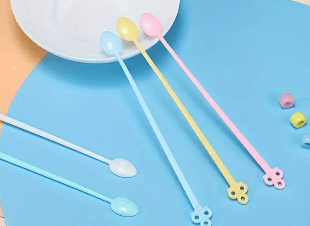 Arts & Crafts : Colourful Plastic Mixing Sticks (Pack of 5)