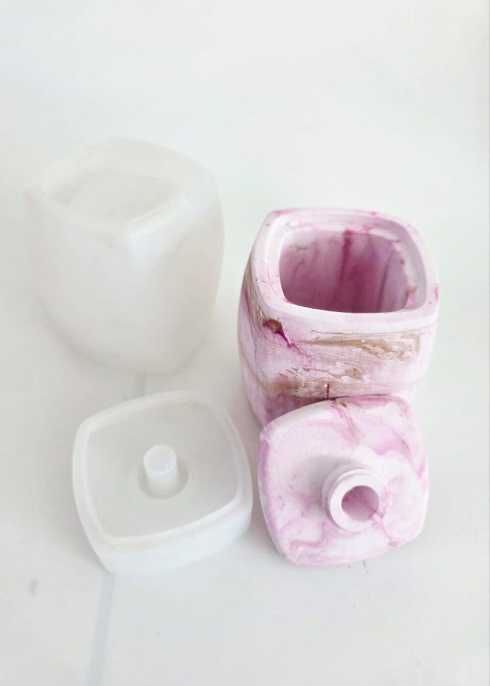 Silicone Mould : Long Twisted Soap & Lotion Dispenser or Diffusor Silicone (SLD_02)