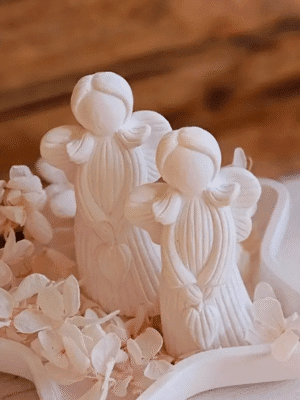 Angel Holding Heart Silicone Mould (AngHrt-Hold)5.jpg Silicone Mould : 1 Piece Angel Holding Heart Silicone Mould (AngHrt-Hold)