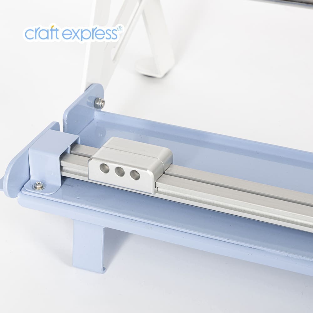 CraftExpressCutter3 Craft Express : Craft Express Versatile Cutting Stand